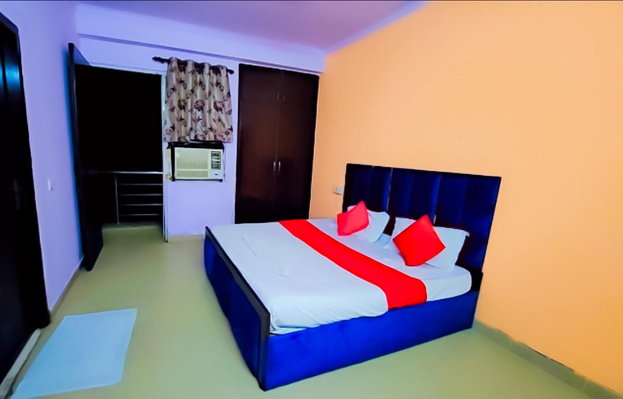 Happy Inn - Near Saket Metro Нью-Дели Экстерьер фото
